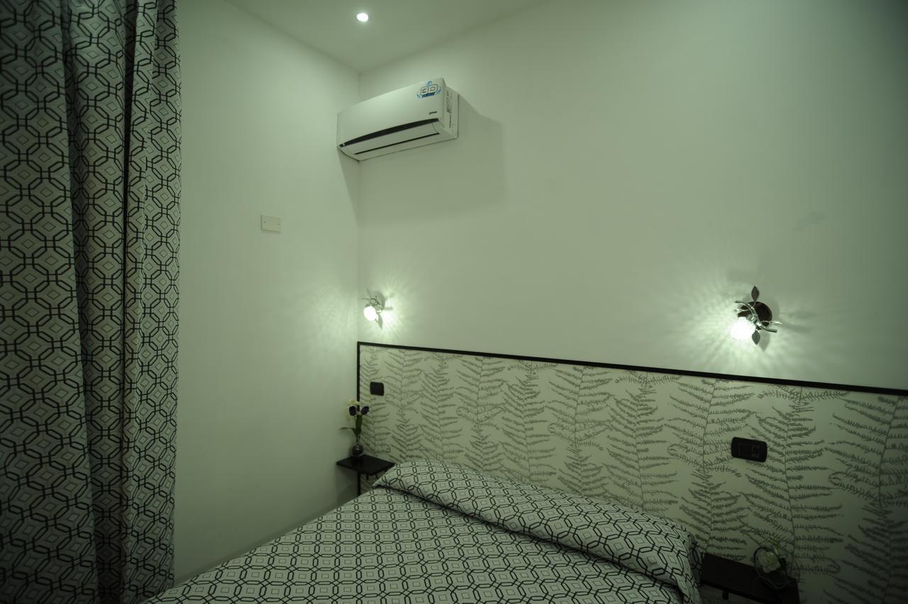 Le Stanze Di Francesco Hotel Roma Ngoại thất bức ảnh